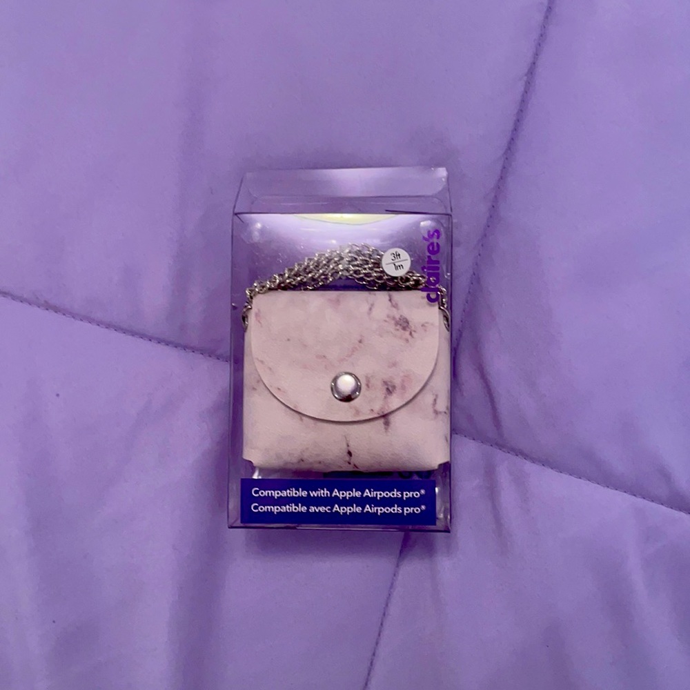 I am selling an AirPod holder.